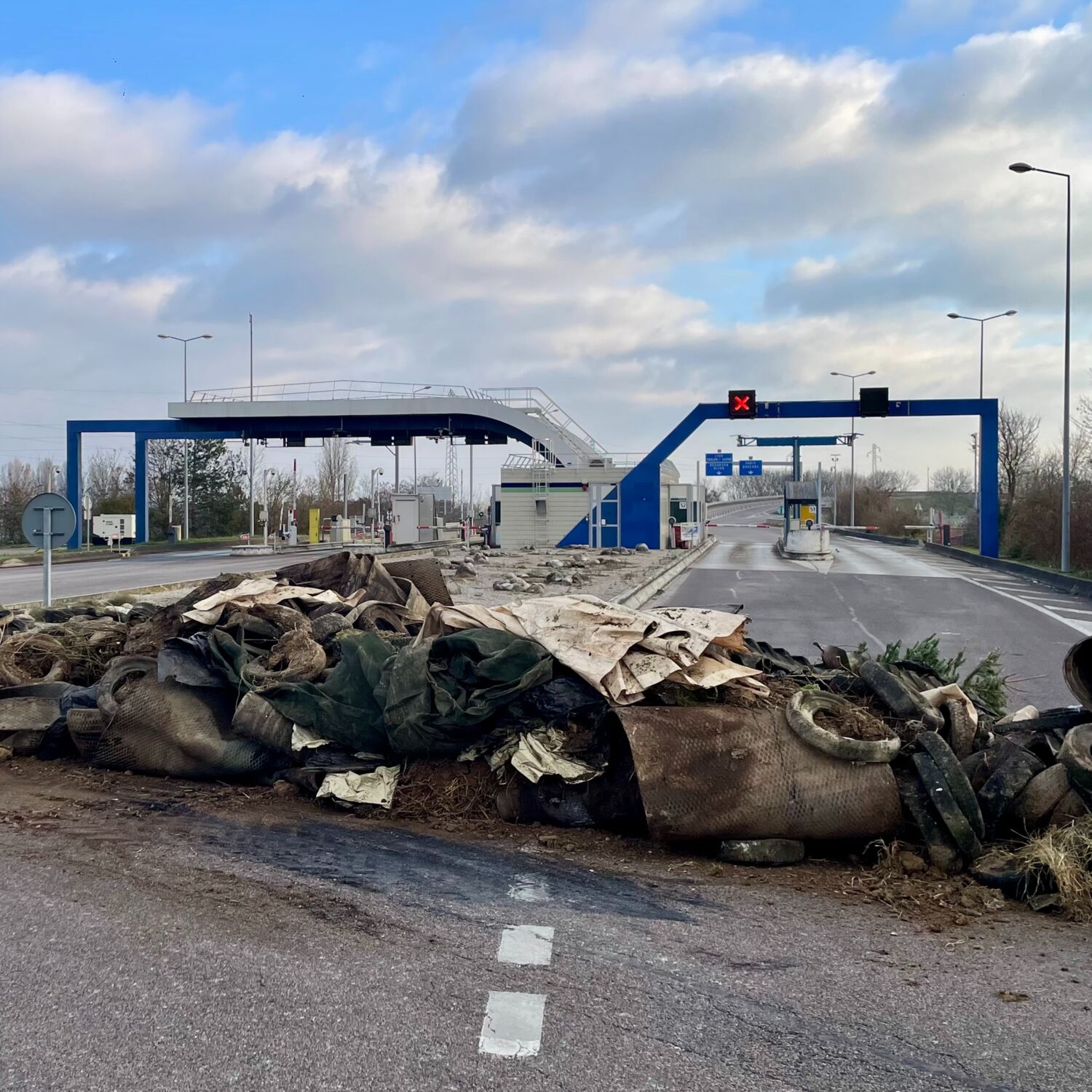 « Si on ne fait pas de bruit on ne se fait pas entendre » clament les agriculteurs de Côte-d'Or episode artwork