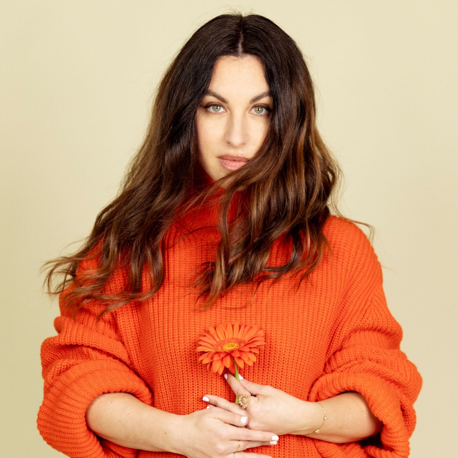 Showcase K6FM : Découvrez Manon Lisa, une chanteuse engagée et star montante de la musique française episode artwork