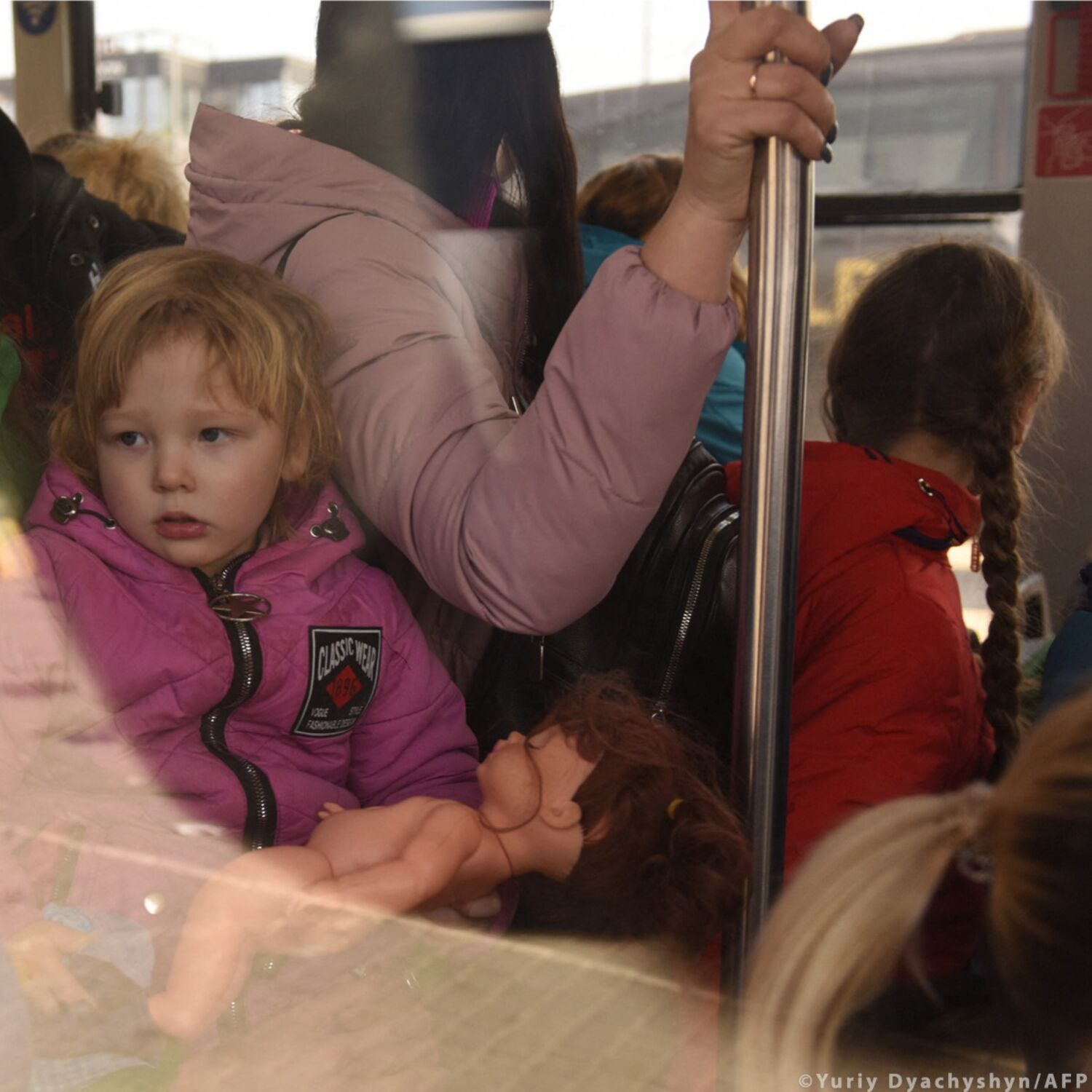 Protéger les enfants ukrainiens episode artwork