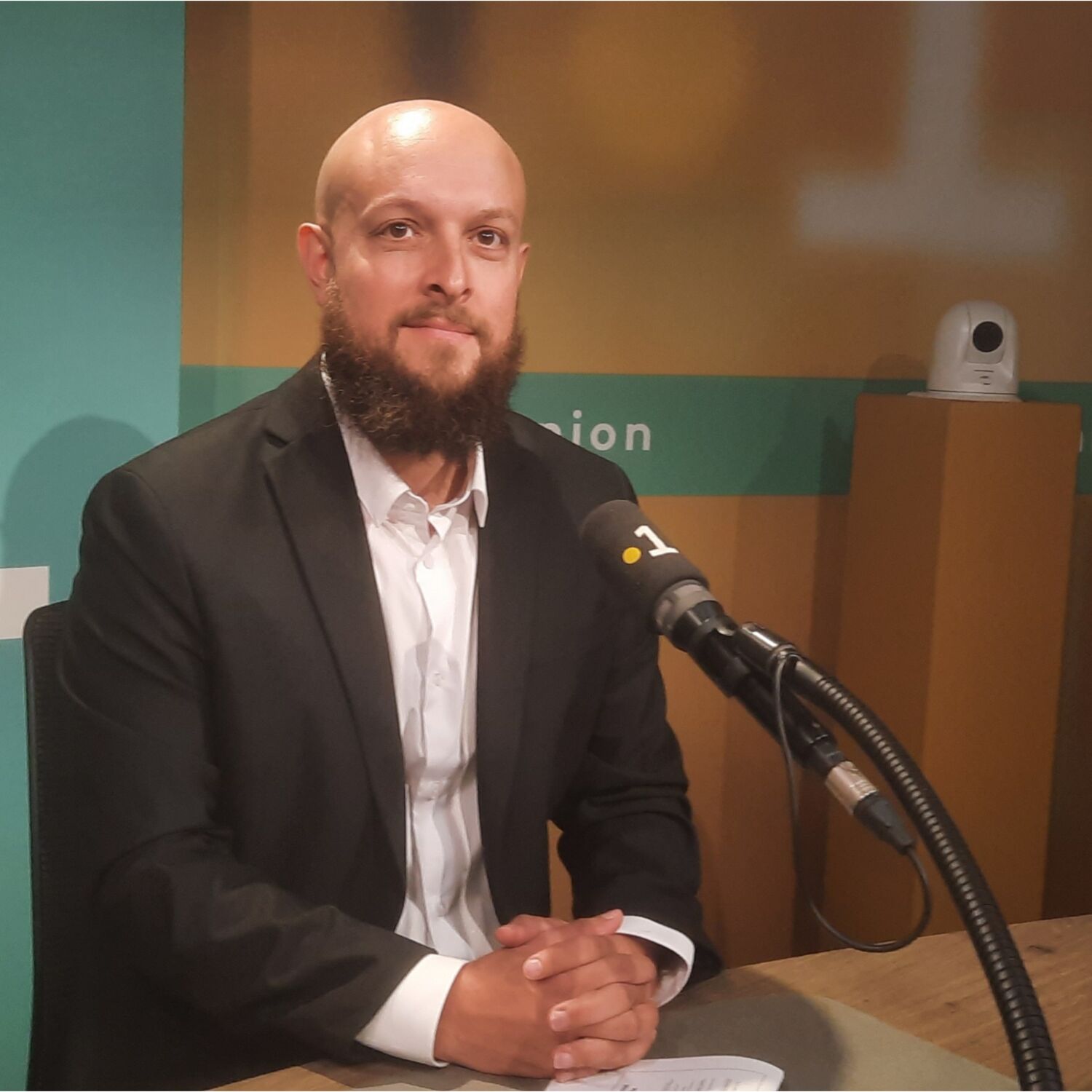 Matthieu Hoarau, directeur régional de la Fondation pour le Logement des Défavorisés episode artwork