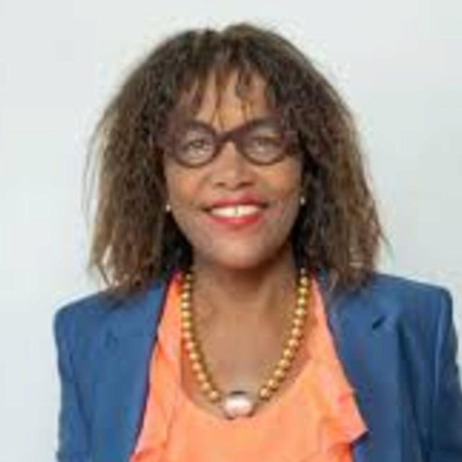 Betty Besry (Modem Guadeloupe) interrogée par Olivier Lancien episode artwork
