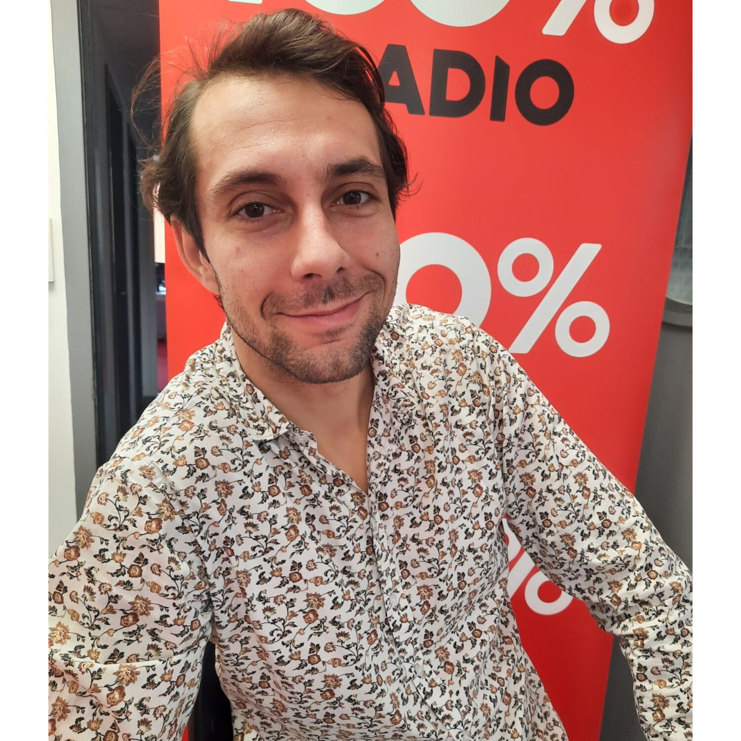 LA COMEDIE DE LA ROSERAIE- MEdhi sur 100% episode artwork