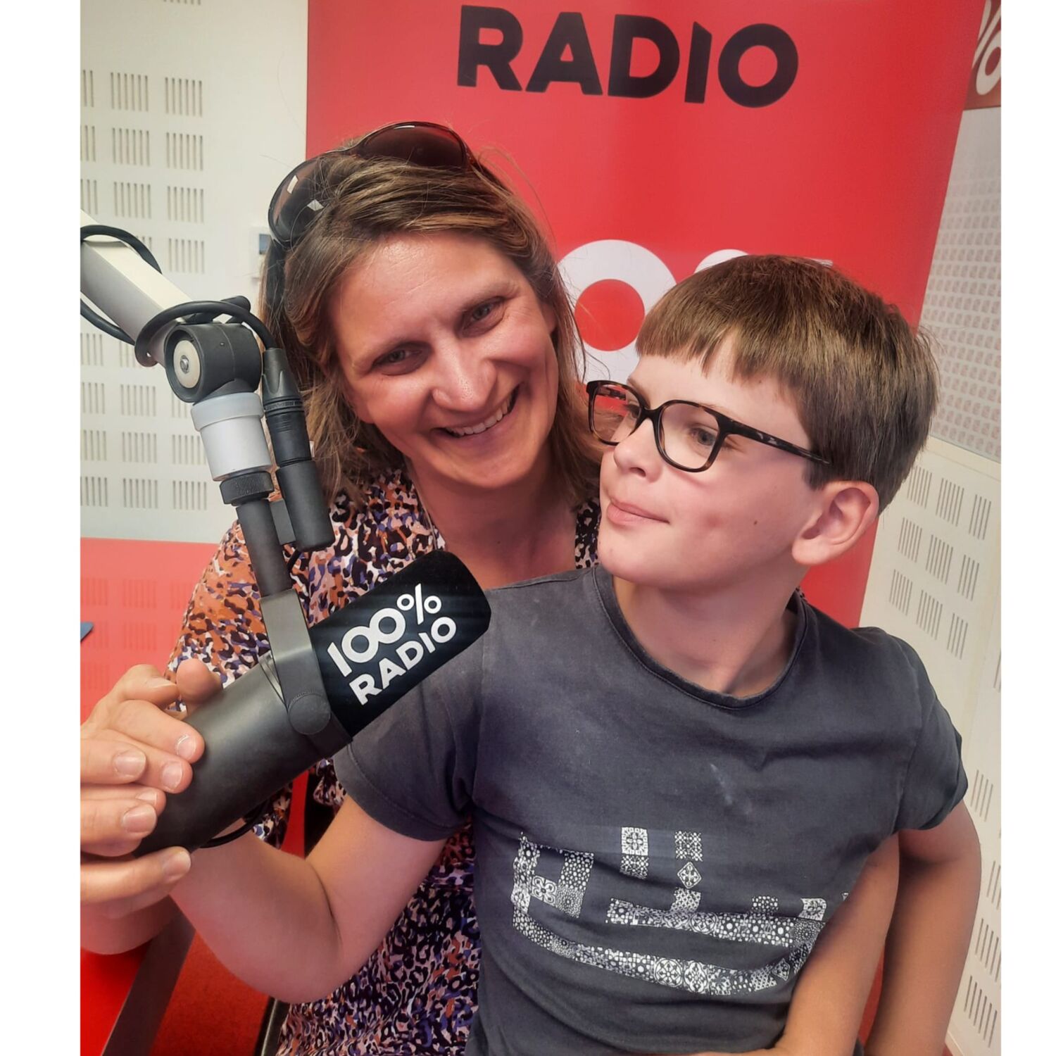 LE KID: Du THEATRE dans l'AVEYRON et le LOT- Delphine sur 100% radio episode artwork