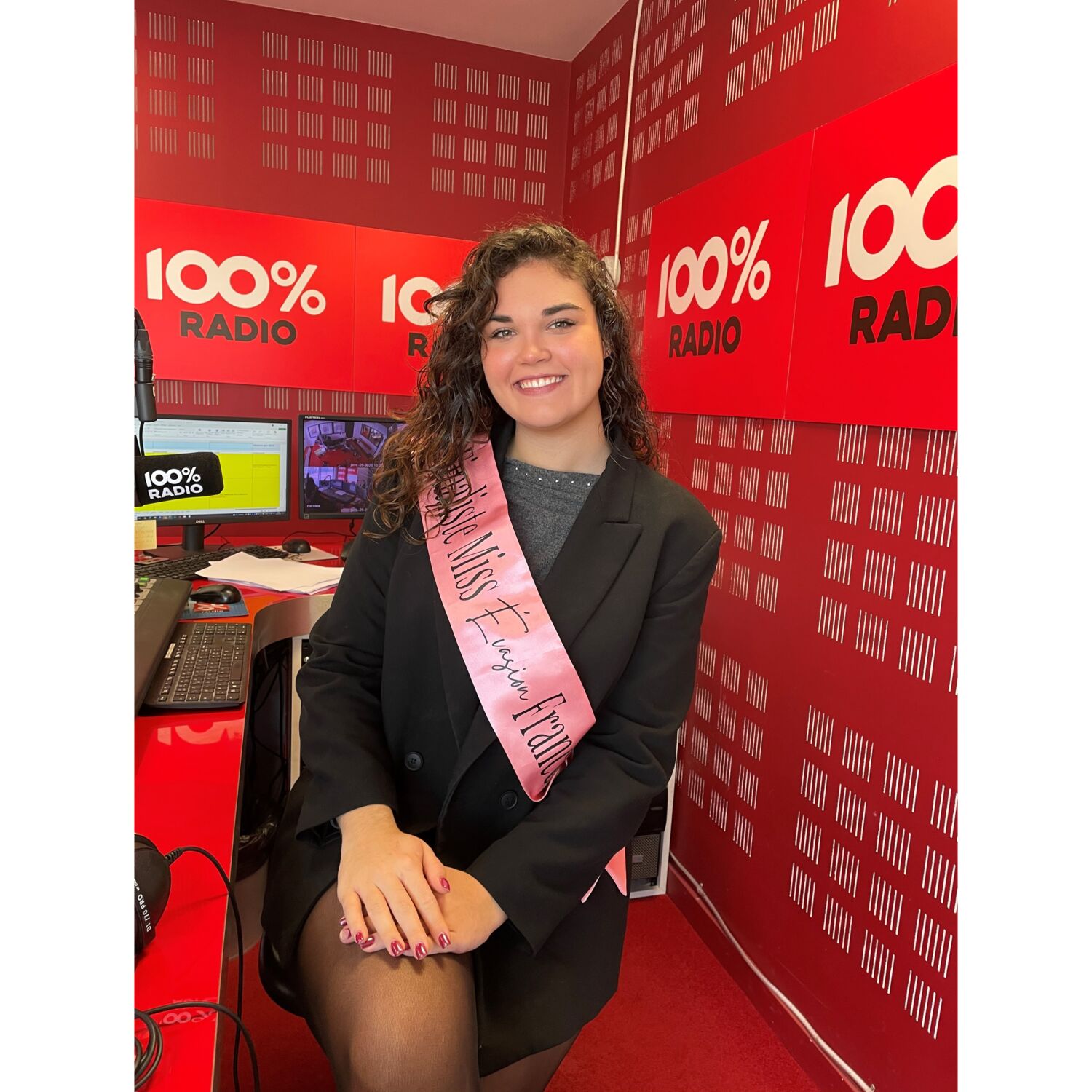100% chez vous dans les PO avec Philippe : Alexia futur Miss Evasion episode artwork