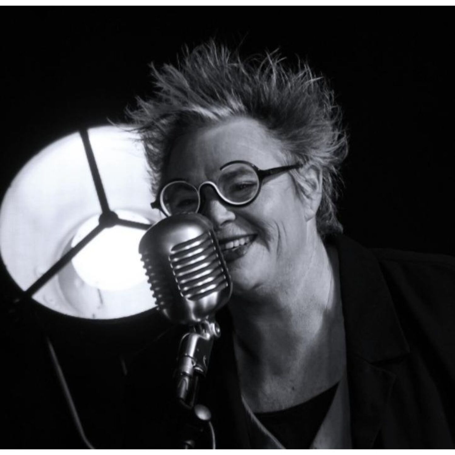 100% radio dans les PO avec Philippe : Karine Devilliers chante Piaf episode artwork