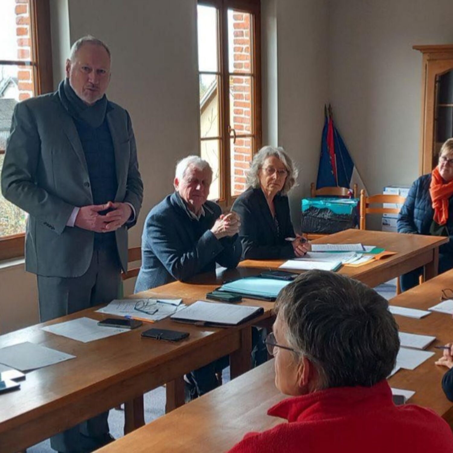 Municipales 2026 : comment cette commune de l'Eure sans maire est-elle gérée ? episode artwork