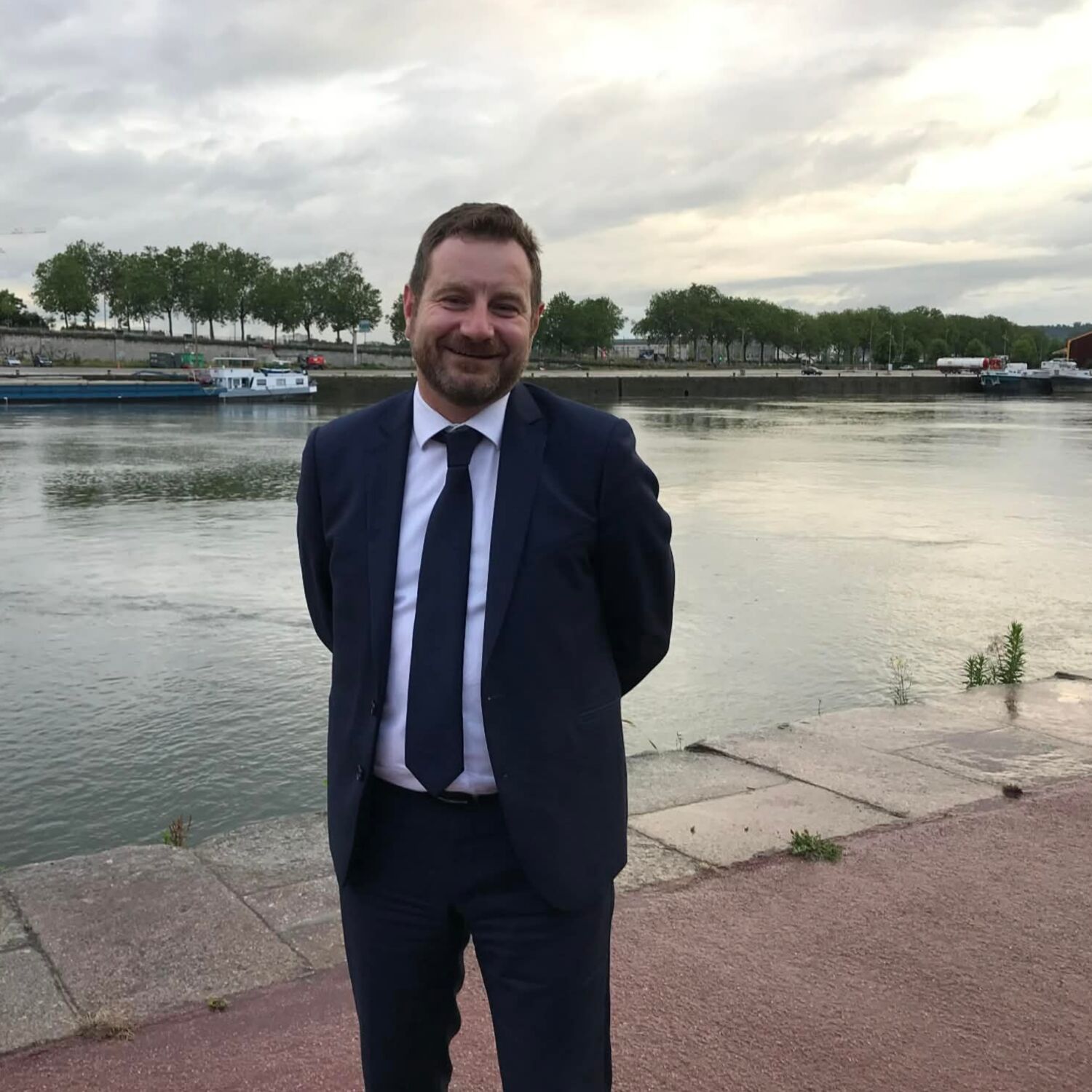 Agressé et menacé, le maire de Caudebec-lès-Elbeuf porte plainte episode artwork